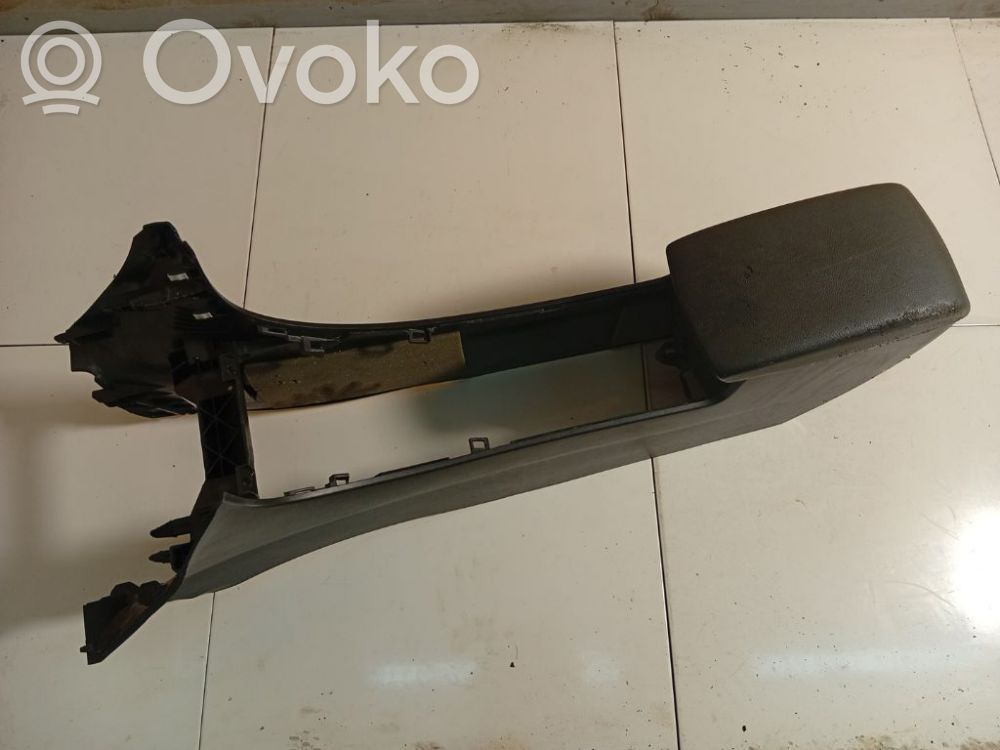 Mazda 3 II Подлокотник 