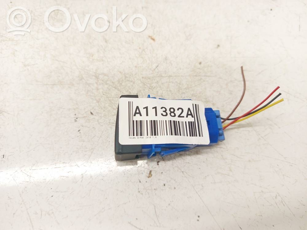 Isuzu D-Max Traction control (ASR) switch 