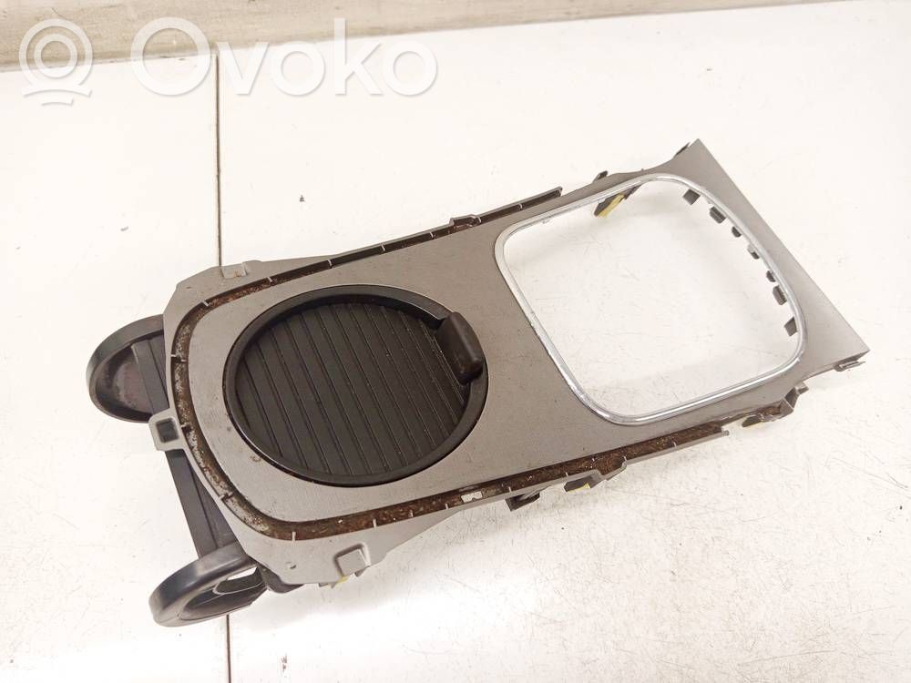Toyota Avensis T270 Suport pahare 