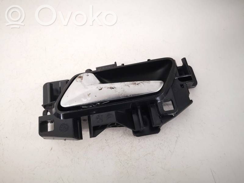 Opel Astra L Manecilla interna puerta trasera 