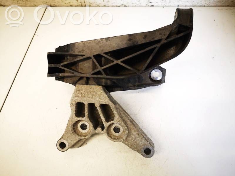 Engine mount bracket   091622NOIR,008956ALU,091622,091622NOIR