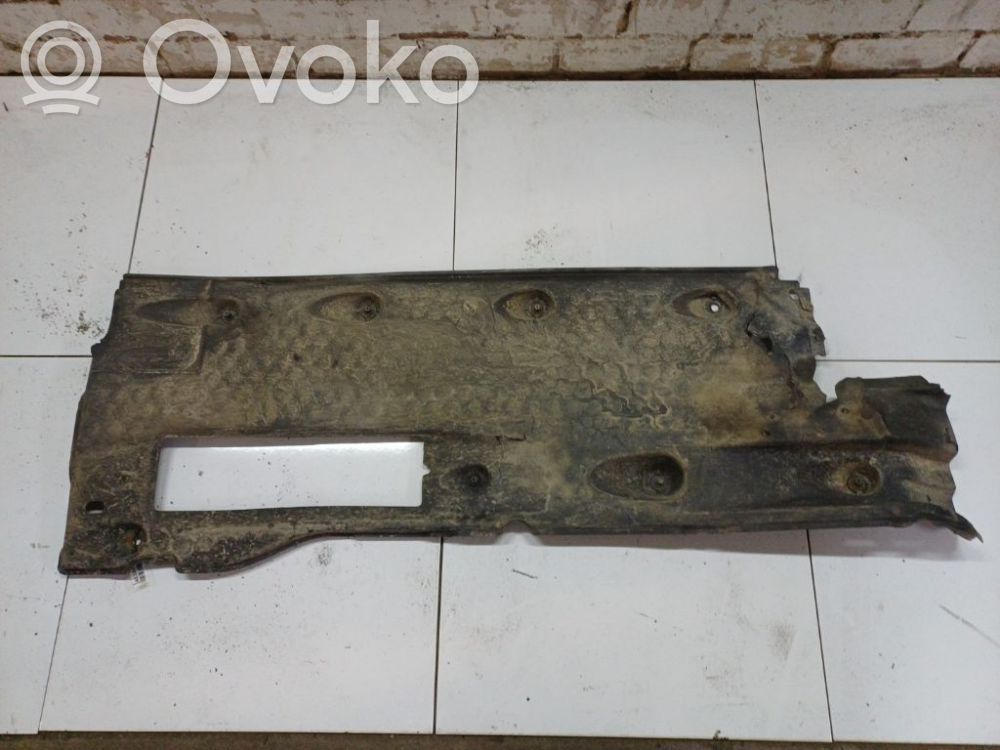 Volkswagen PASSAT B6 Protecție inferioară motor 