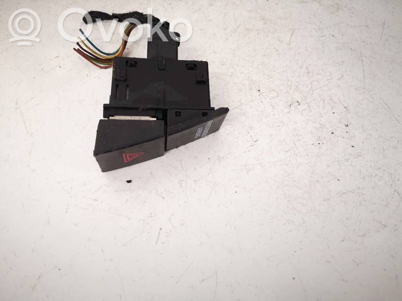 Botón interruptor de luz de peligro   5E0953507A,5E0953507A