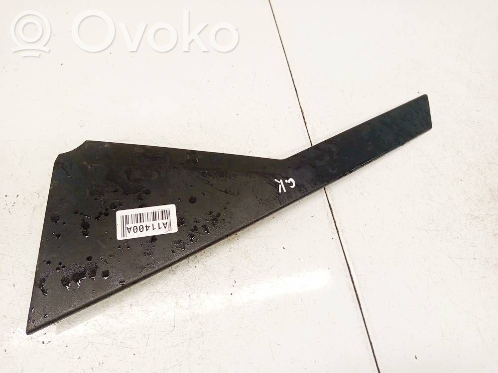KIA Cerato Otros elementos de revestimiento de la puerta trasera