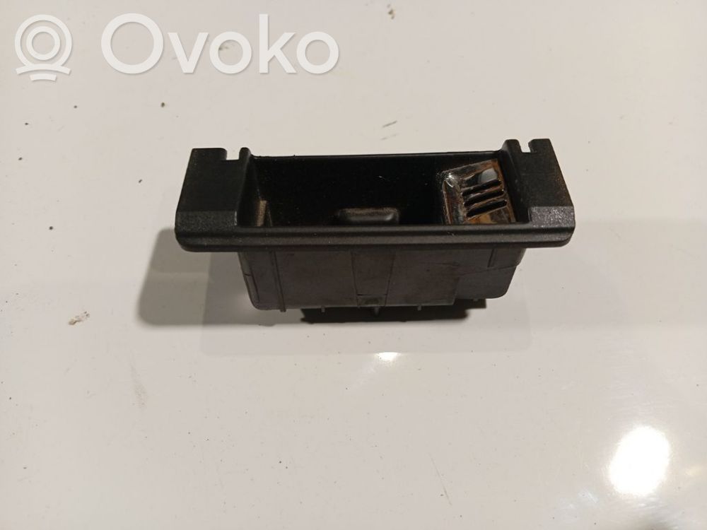 Audi A6 S6 C5 4B Cendrier 