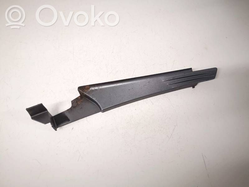 Opel Astra H Rivestimento passaruota anteriore 