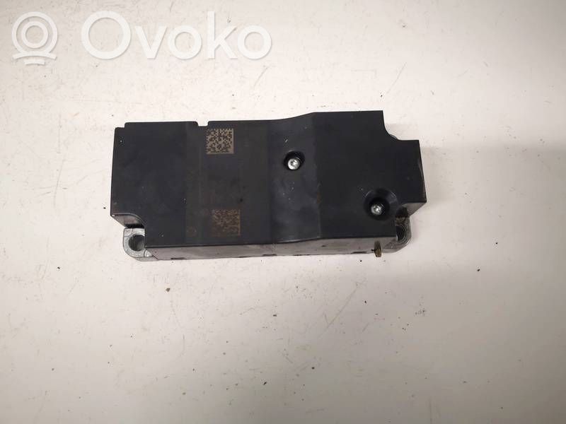 Volkswagen PASSAT B8 Steering wheel lock 