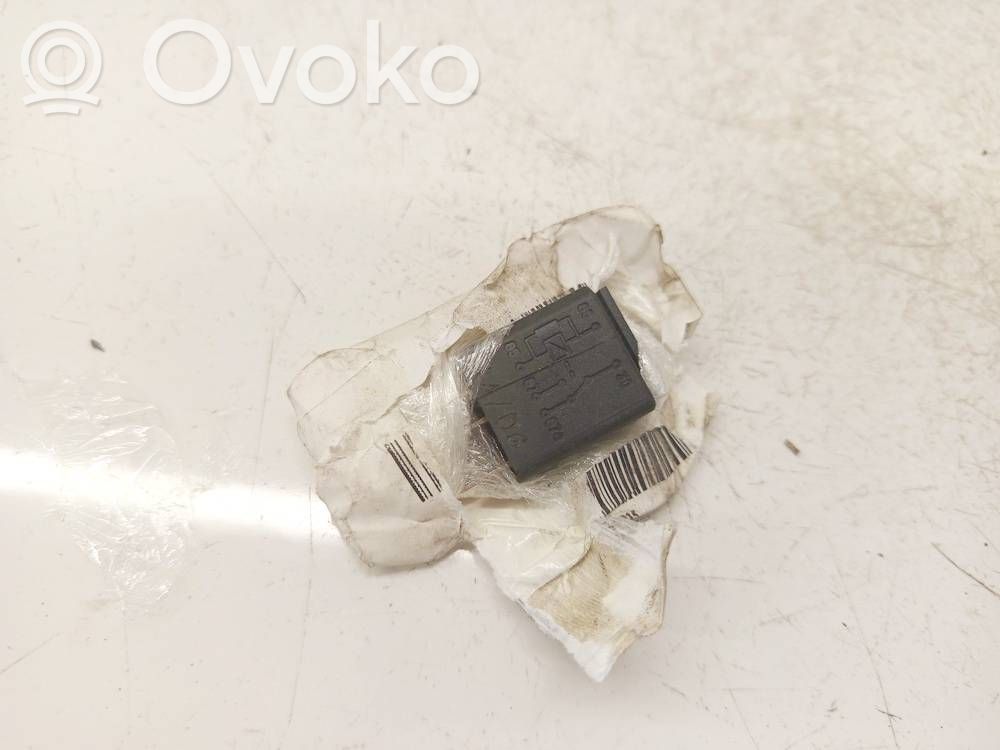 Volkswagen Golf V Altri relè 