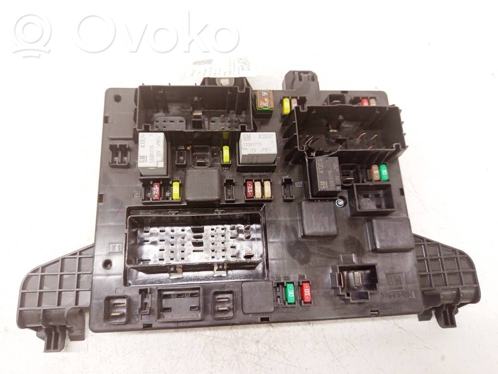 Opel Zafira C Set scatola dei fusibili