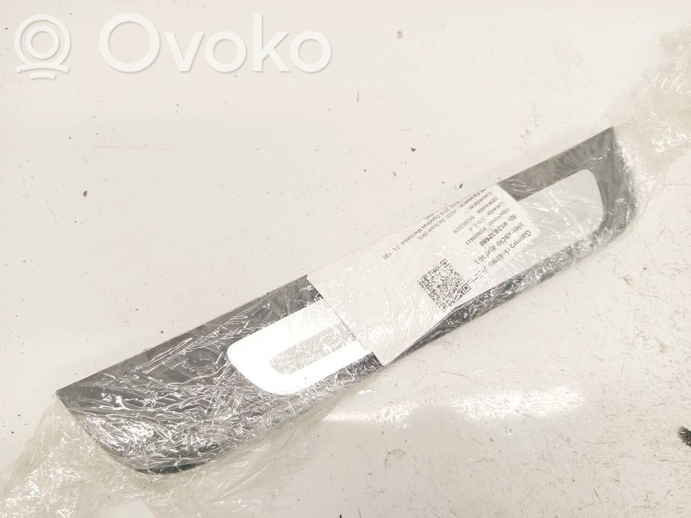 Audi A4 S4 B8 8K Capac prag spate 