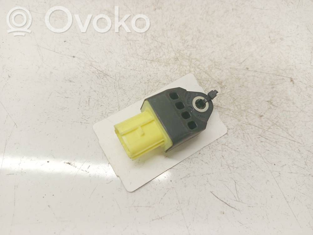Lexus CT 200H Czujnik uderzenia Airbag 