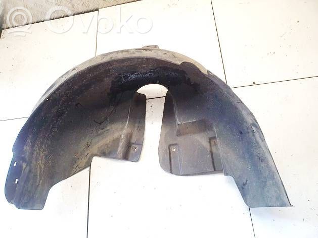 Volkswagen PASSAT B5.5 Rivestimento paraspruzzi parafango posteriore 