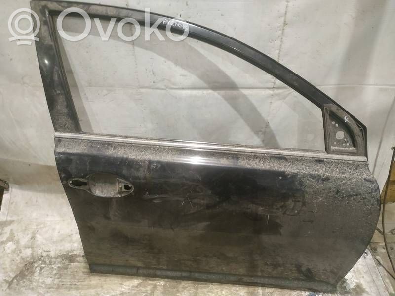 Toyota Avensis T250 Tür vorne