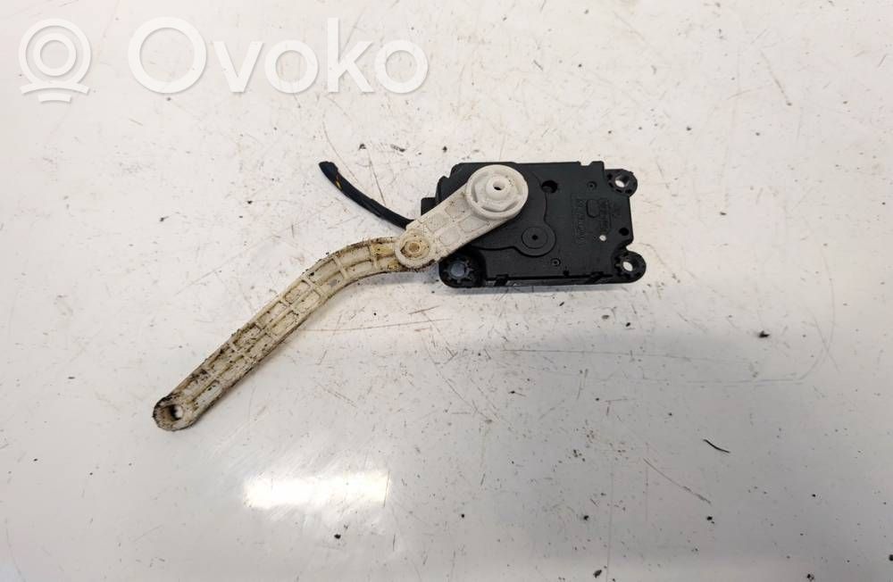 Nissan Qashqai Silniczek nagrzewnicy 