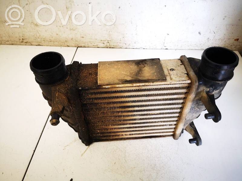 Audi A4 S4 B7 8E 8H Radiatore intercooler 
