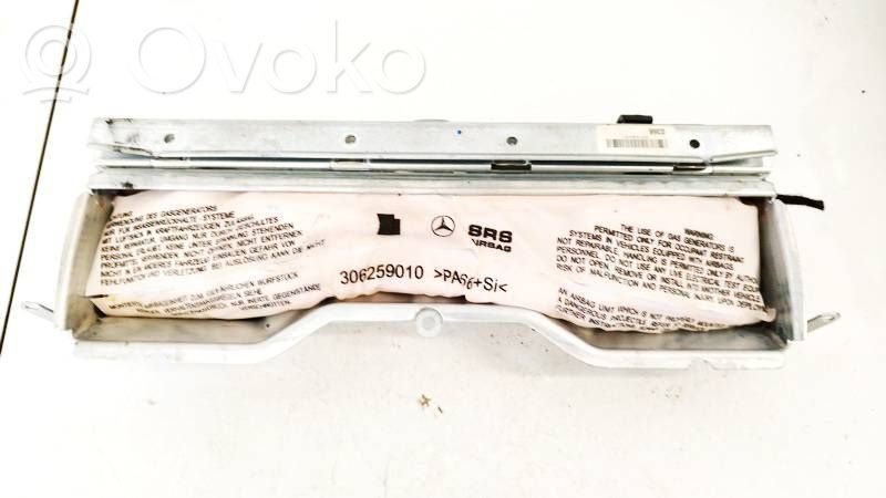 Mercedes-Benz C AMG W204 Airbag pentru genunchi 