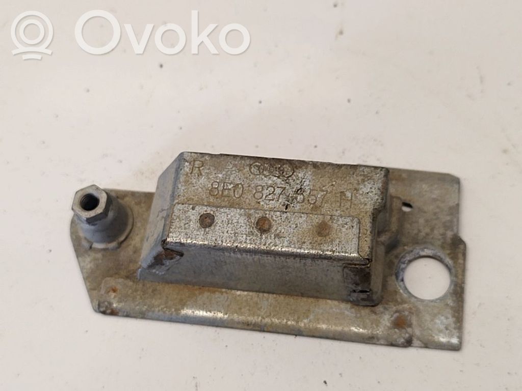 Audi A4 S4 B7 8E 8H Muu ulkopuolen osa 