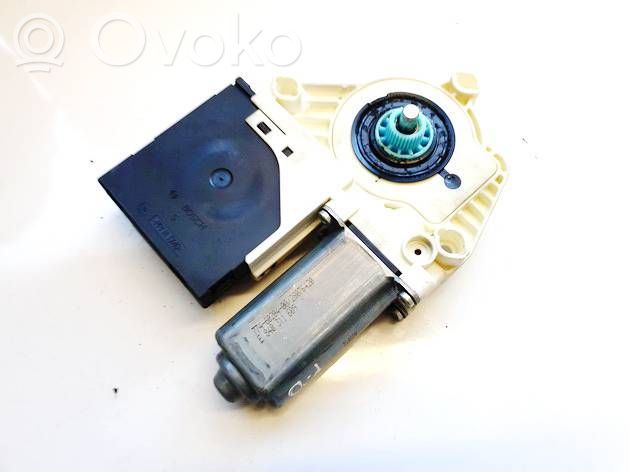 Seat Leon (1P) Silnik regulatora szyby drzwi przednich 