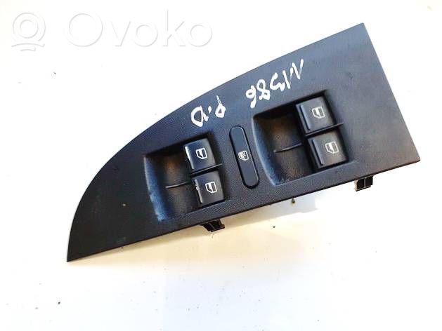 Seat Leon (1P) Przyciski szyb 