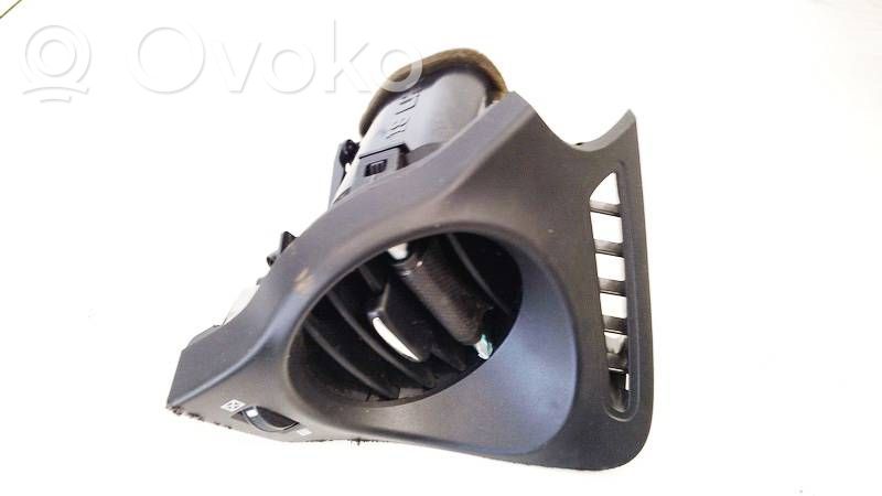 Lexus IS 220D-250-350 Dysze / Kratki środkowego nawiewu deski rozdzielczej 