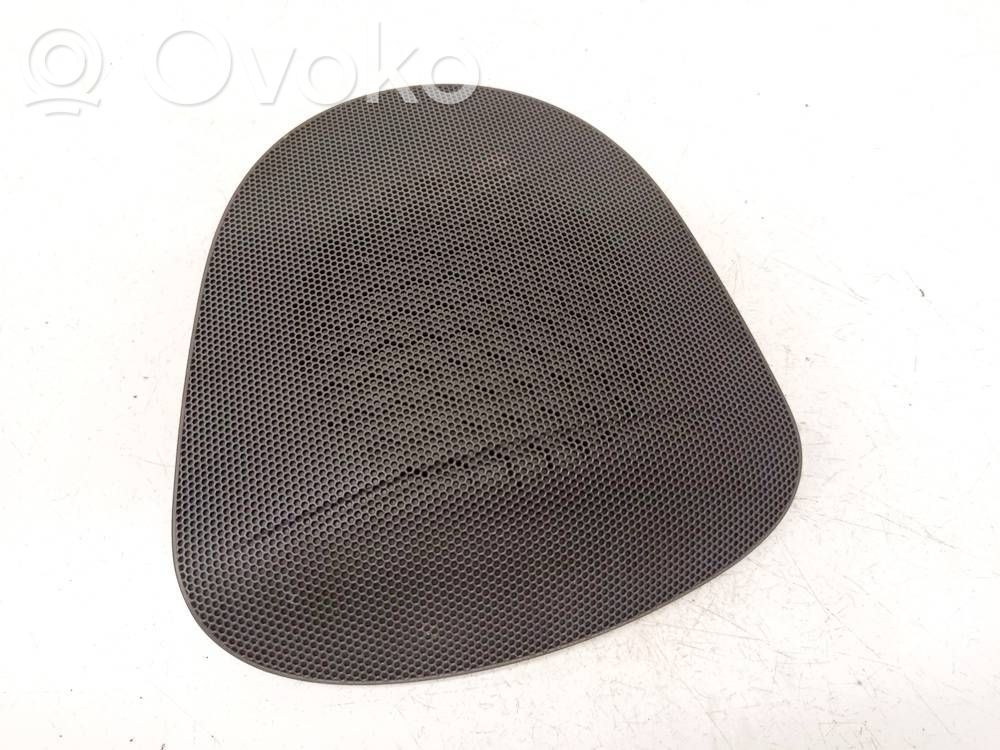 Sivukaiuttimen suoja   5P0867150,5P0867150,5P0867150