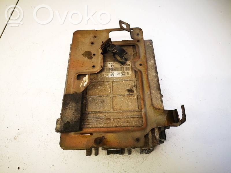 Volkswagen Golf III Engine control unit/module 