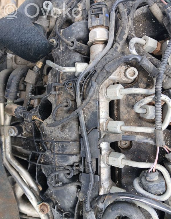 Audi A4 S4 B8 8K Rampă alimentare injectoare 