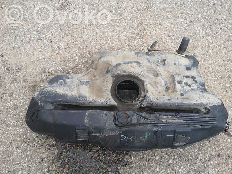 Toyota Corolla E120 E130 Rezervor combustibil 