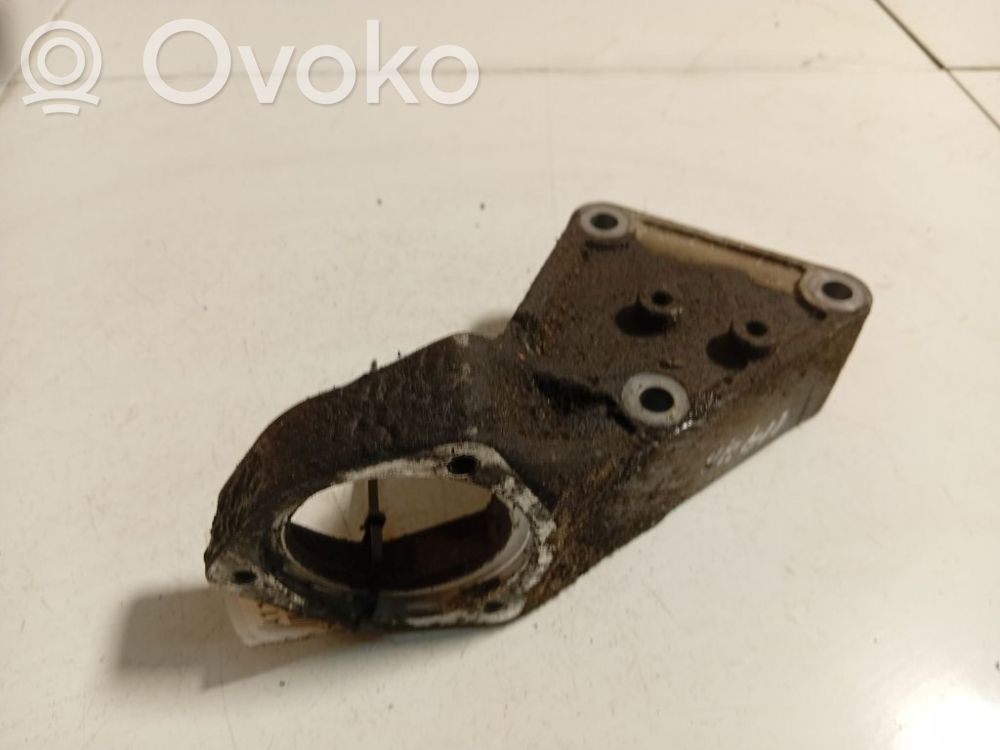 Opel Vectra C Engine mounting bracket 