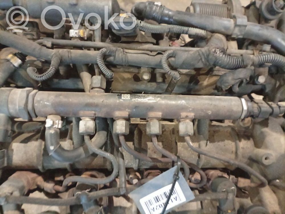 Opel Astra H Listwa wtryskowa 