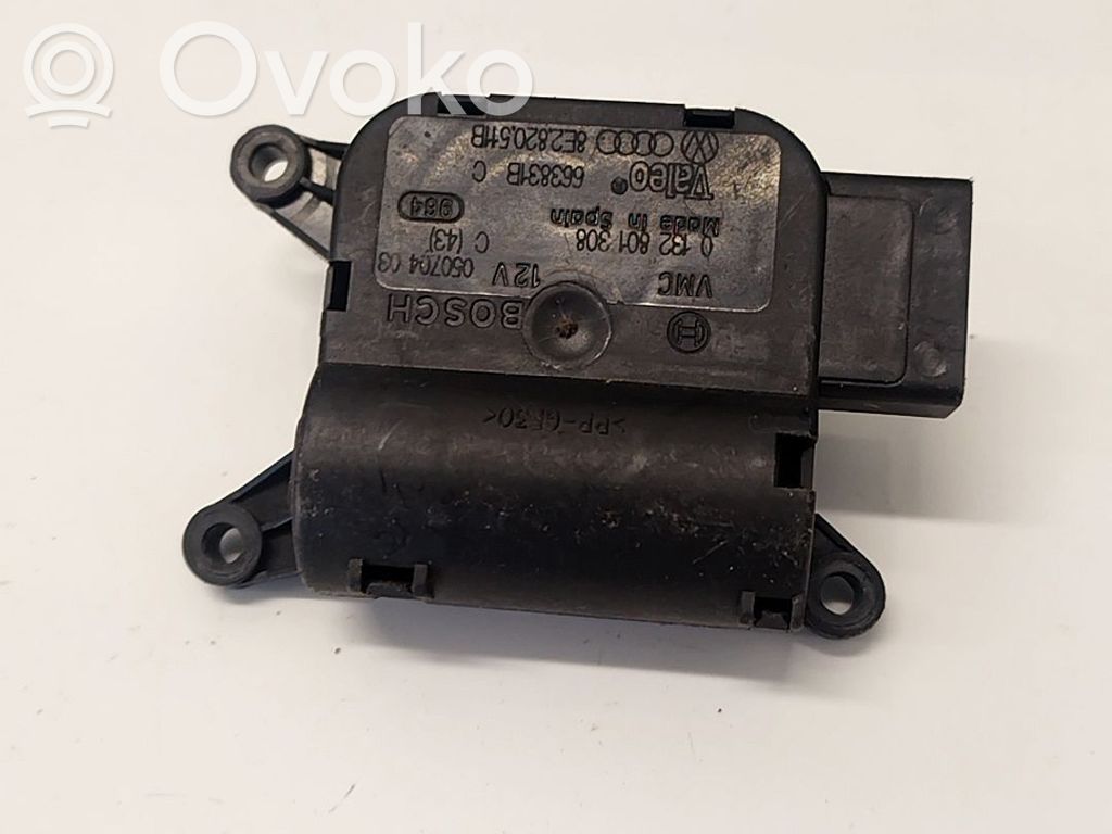 Audi A4 S4 B6 8E 8H Stellmotor Heizung Klima 
