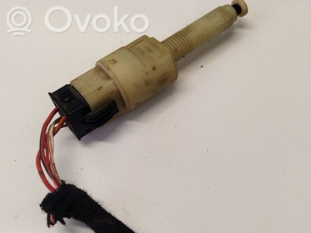 Audi A6 S6 C5 4B Interruttore del pedale del freno 