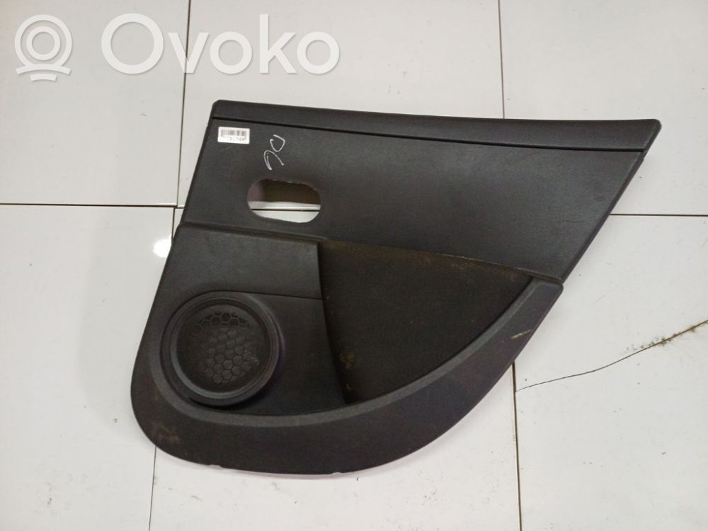 Renault Clio III Revêtement de pilier (bas) 