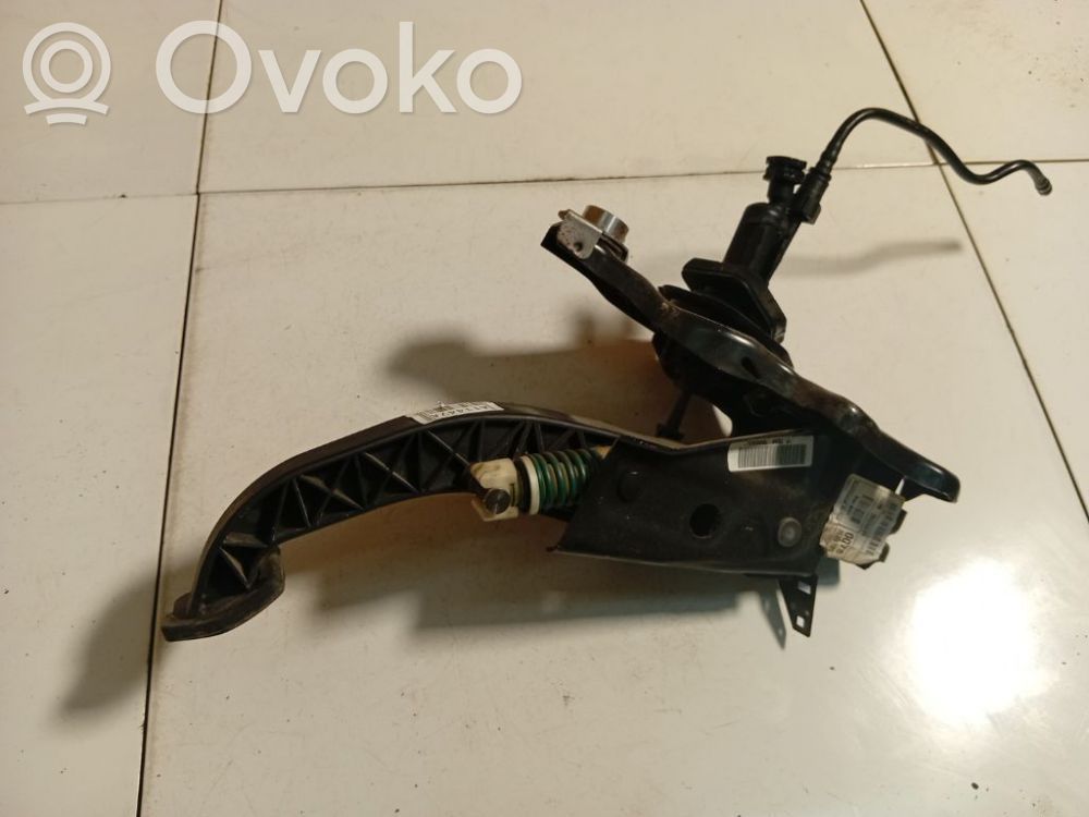Ford Mondeo MK IV Pedał sprzęgła 