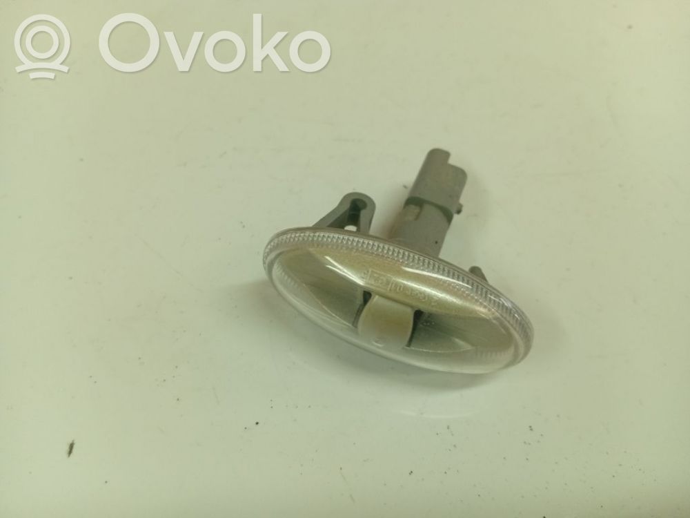 Citroen C5 Indicatore di direzione del parafango anteriore 