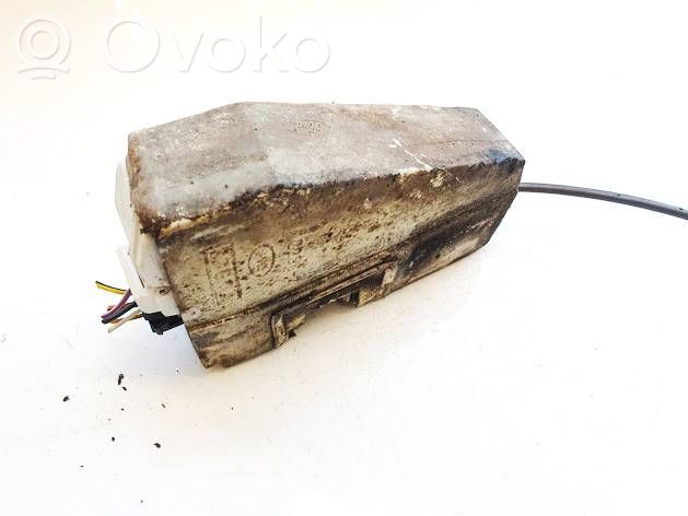 Ford Puma Takaoven lukko 