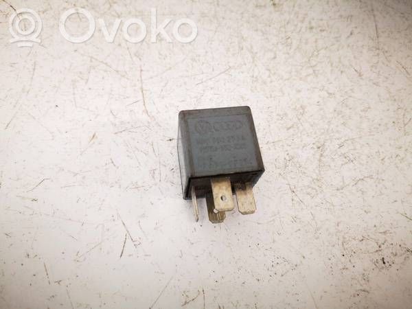Otros relés   8D0951253A,8D0951253A,8D0951253A,V23134B52X301,V23134J52X300