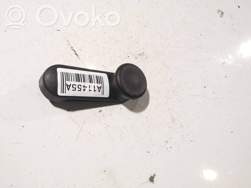 Opel Astra J Etuoven ikkunan kampi 