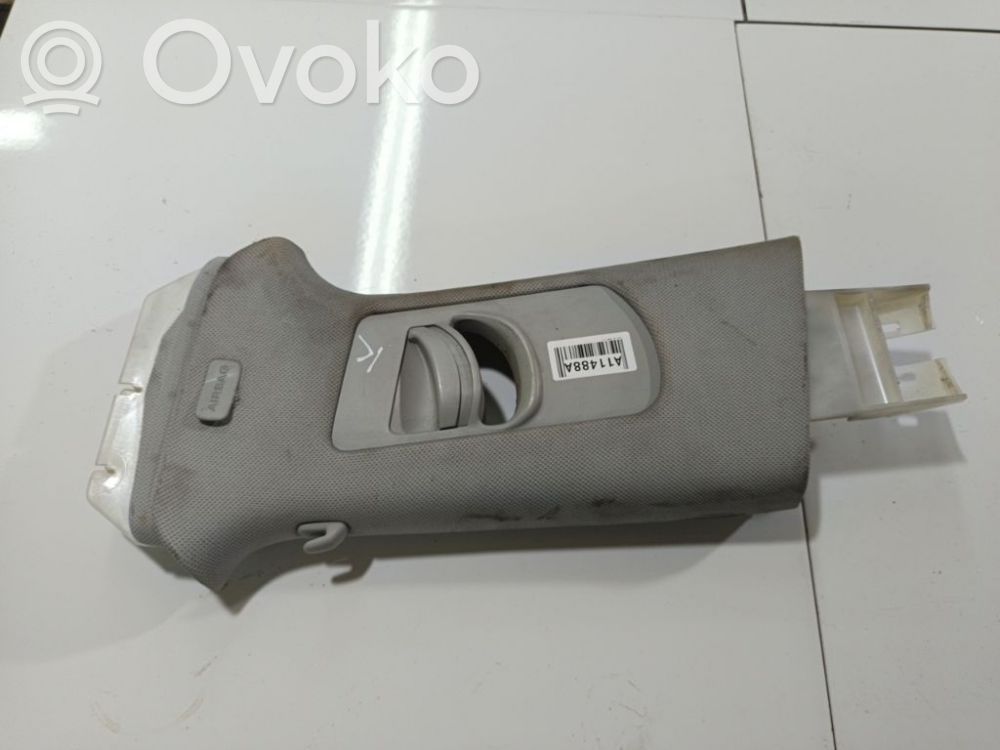 Audi A3 S3 8P Pilar (B) (superior) 