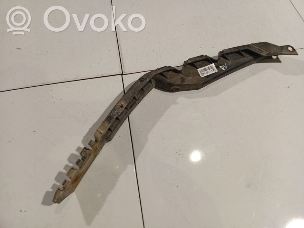 Skoda Octavia Mk2 (1Z) Uchwyt / Mocowanie zderzaka przedniego