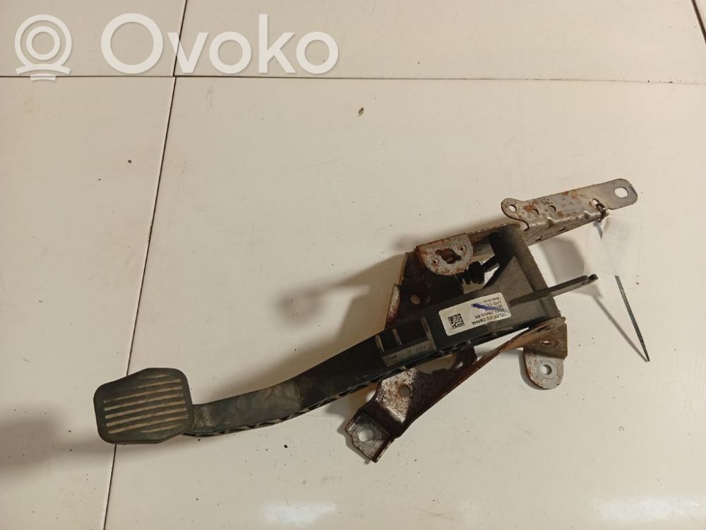 Volvo V50 Pedal de embrague 