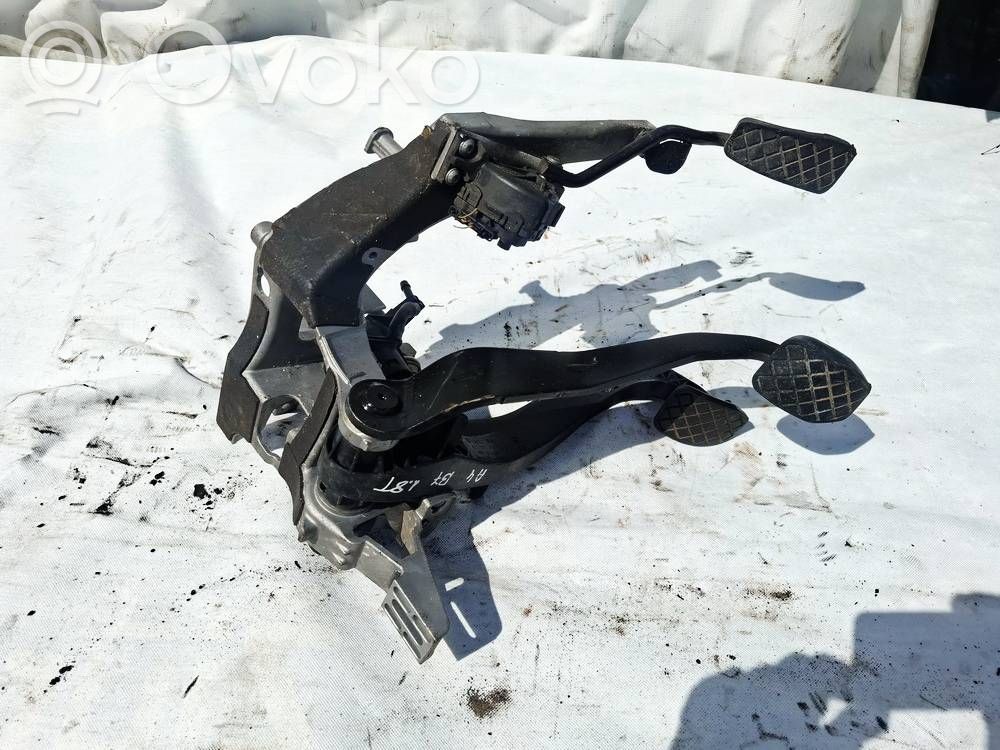 Audi A4 S4 B7 8E 8H Pedale dell’acceleratore 