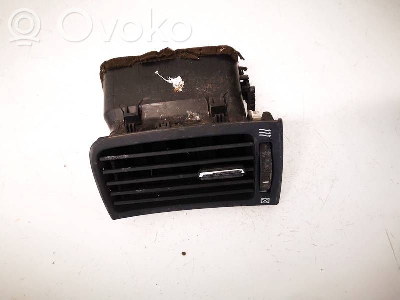 Toyota Avensis T220 Dash center air vent grill 