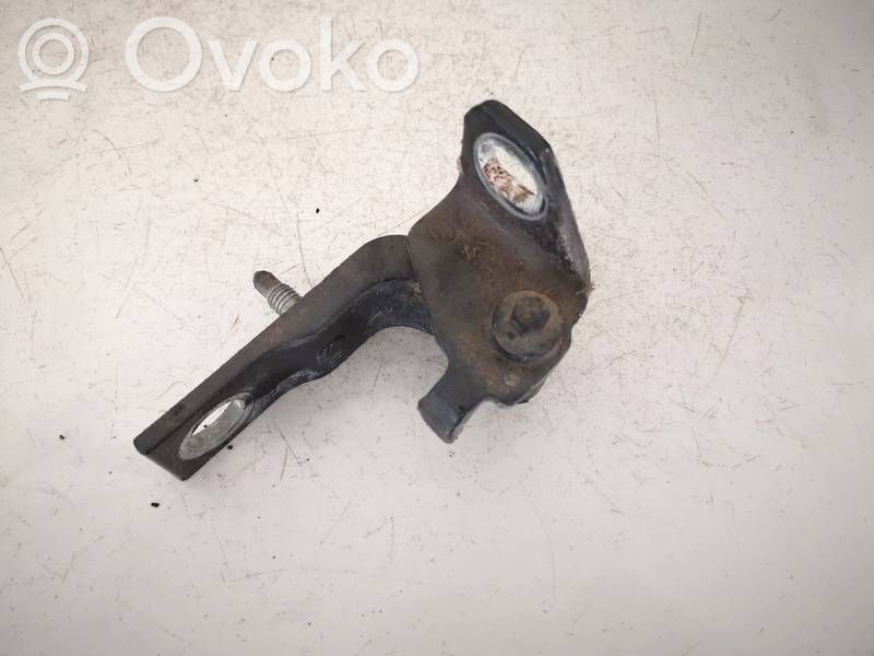 Ford Mondeo MK IV Cerniera inferiore della portiera posteriore 