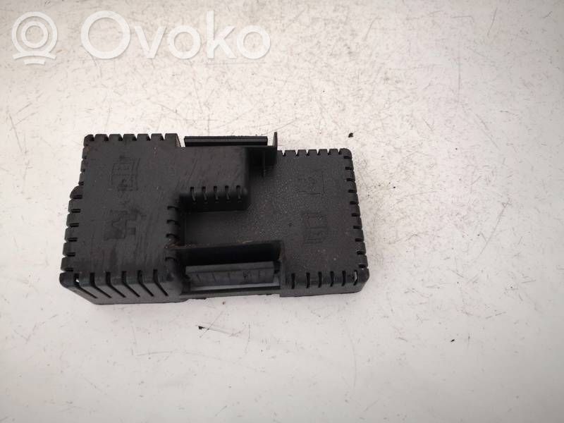 Ford Mondeo MK IV Capac cutie siguranțe 