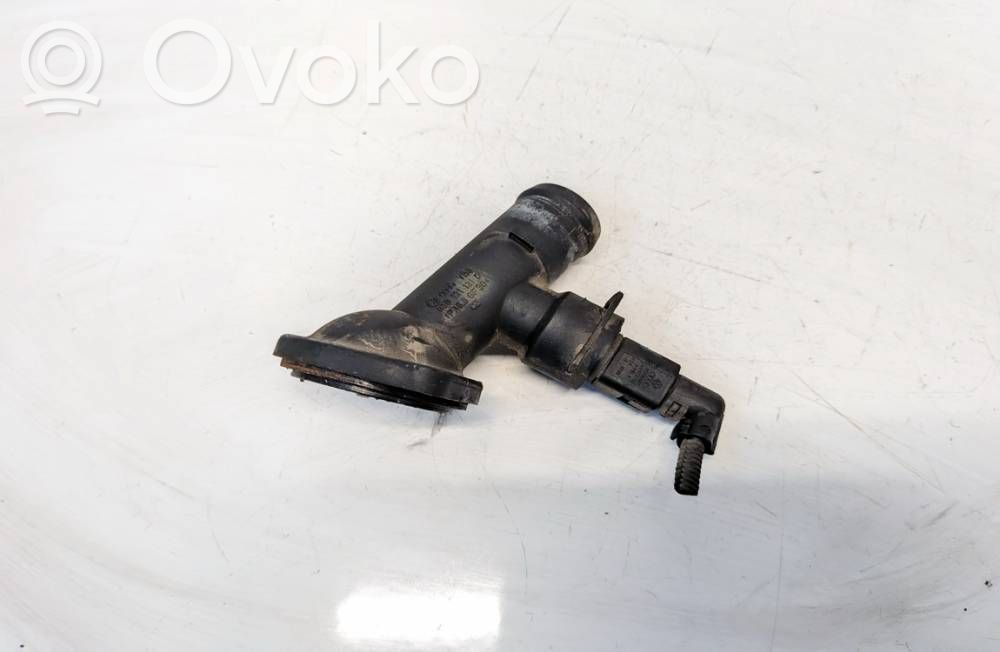 Volkswagen PASSAT B6 Tubo flessibile del liquido di raffreddamento del motore