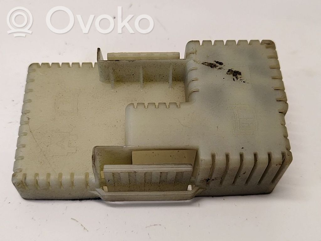 Ford Mondeo MK IV Capac cutie siguranțe 