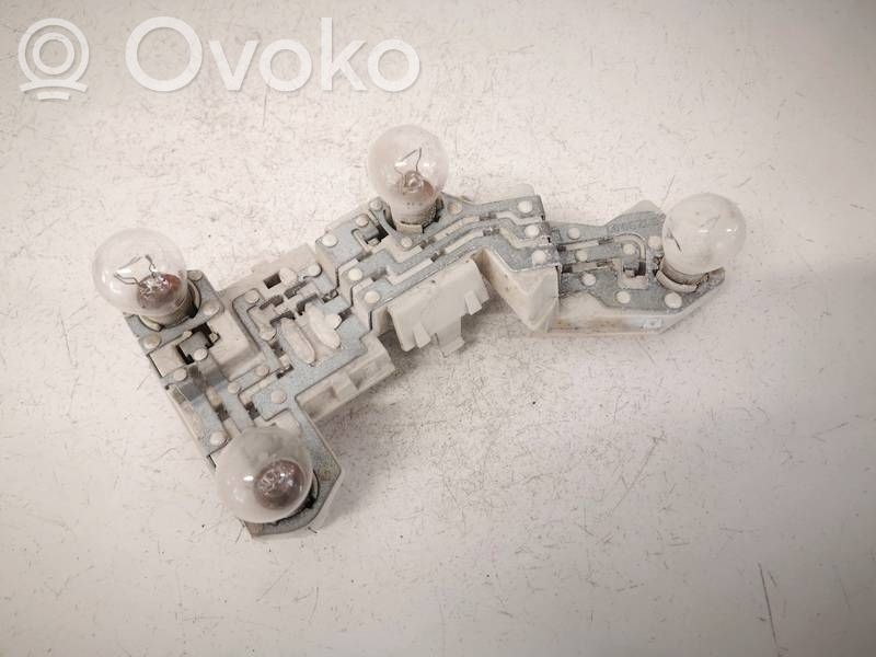Volvo V50 Porte ampoule de feu arrière
