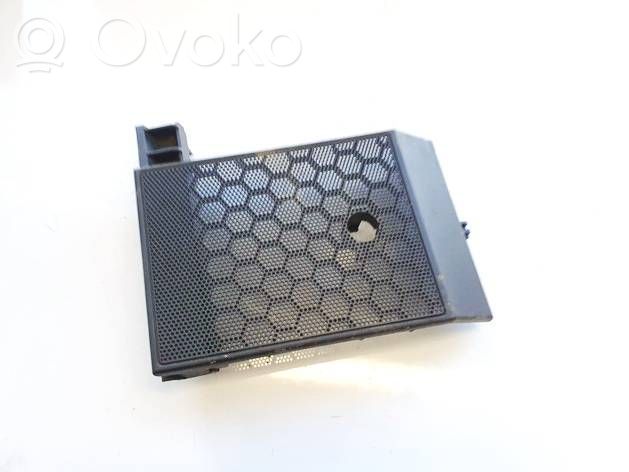 Opel Astra H Cache enceinte centrale