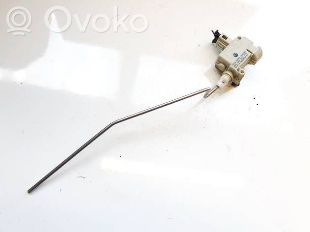 Volkswagen PASSAT B7 Motor închidere centralizată 